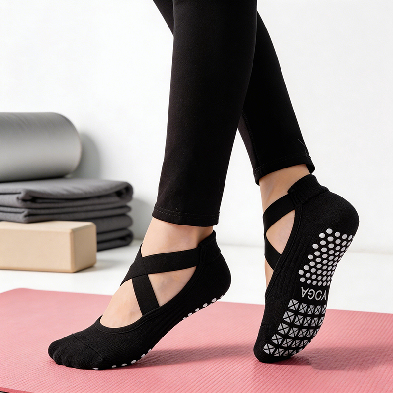 Yoga Mat - Women Non-Slip Yoga Socks Silicone Indoor